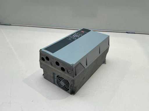 Convertitore di frequenza Danfoss VLT FC-302P7K5T5E55H1BG