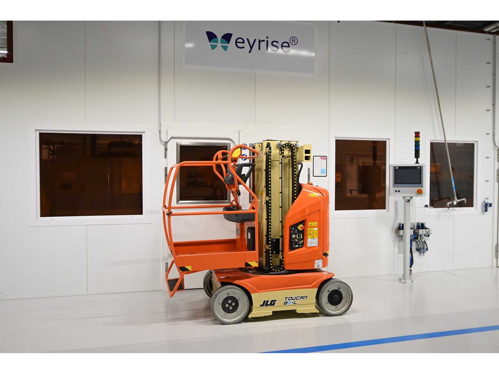 2022 JLG – Toucan 8E-L – Mast Boom Lift