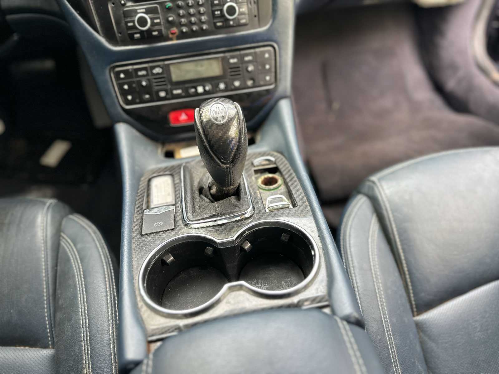 Maserati GranCabrio 4.7 V8 MC line 440pk 2012