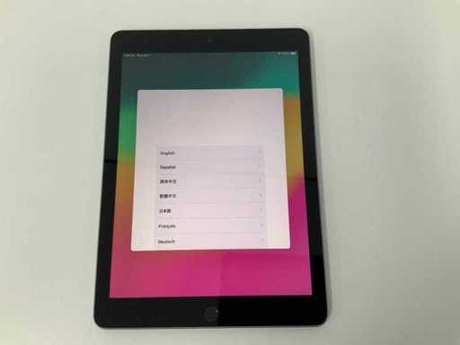 Apple - 9,7-calowy iPad Wi-Fi, 32GB, Space Gray - MR7F2NF/A