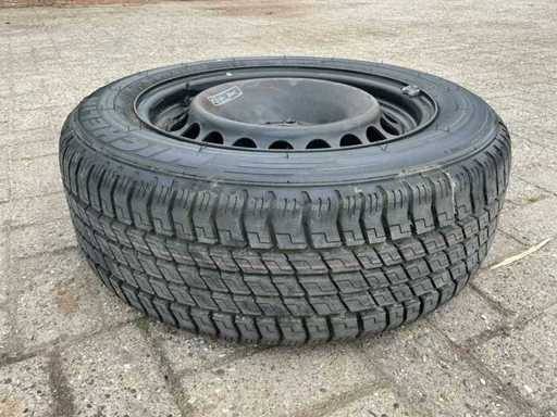 Anvelopă Michelin Pilot HX Car 215/55R16 pe jantă
