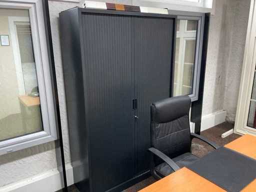 Dulap cu ușă rulantă