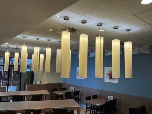 Lamp? suspendat? (15x)