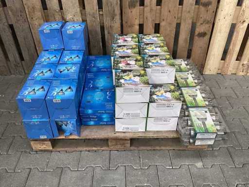 Lot Solar lighting (62x)