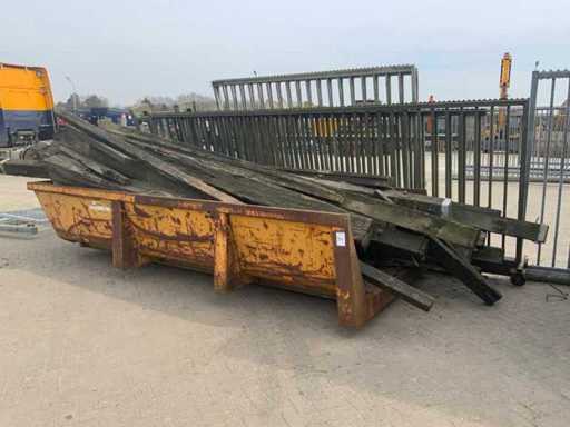 Drewniane rusztowania / słupki rusztowań z drewna twardego Azobe 