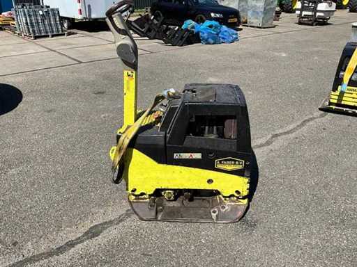 Compacteur à plaques vibrantes Ammann AVH 5030 2009