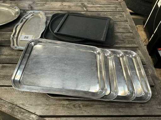 Verschiedene Tabletts (10x)