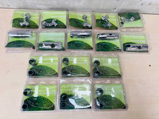 READY TO SHOWER (X16) - 3 diverse doucheaccessoires 