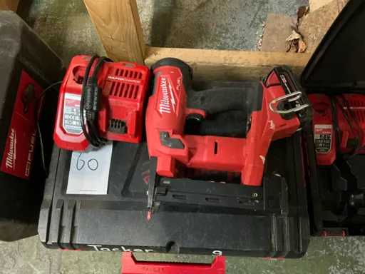 2023 Milwaukee M18 FNCS18GS Tacker