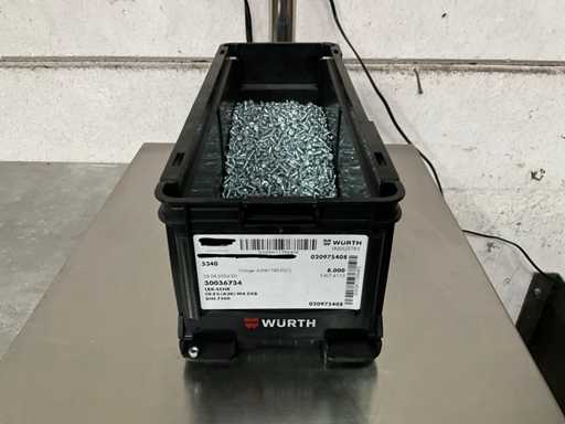 Würth 7,90 kg ?ruba AHU M4,0 x 8 w pojemniku sztaplowanym