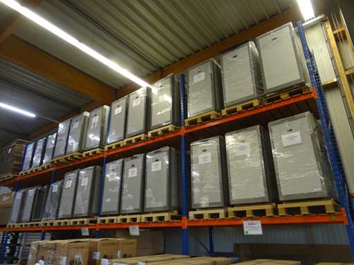 Gehäuseschrank (24x)