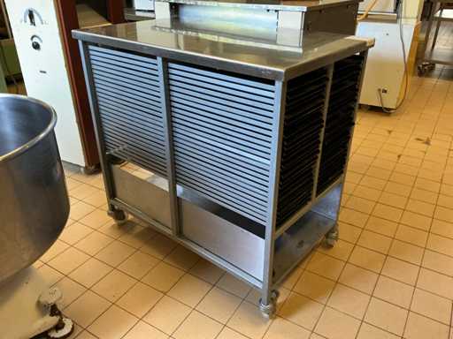 Platentrolley met platen