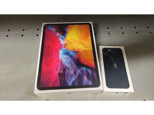 Foreclosure auction Apple and Samsung phones