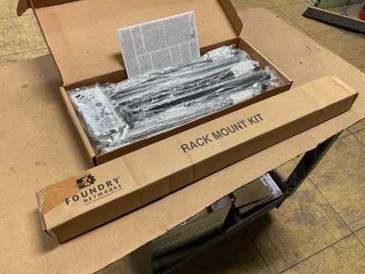Kit de montare rack Foundry Networks
