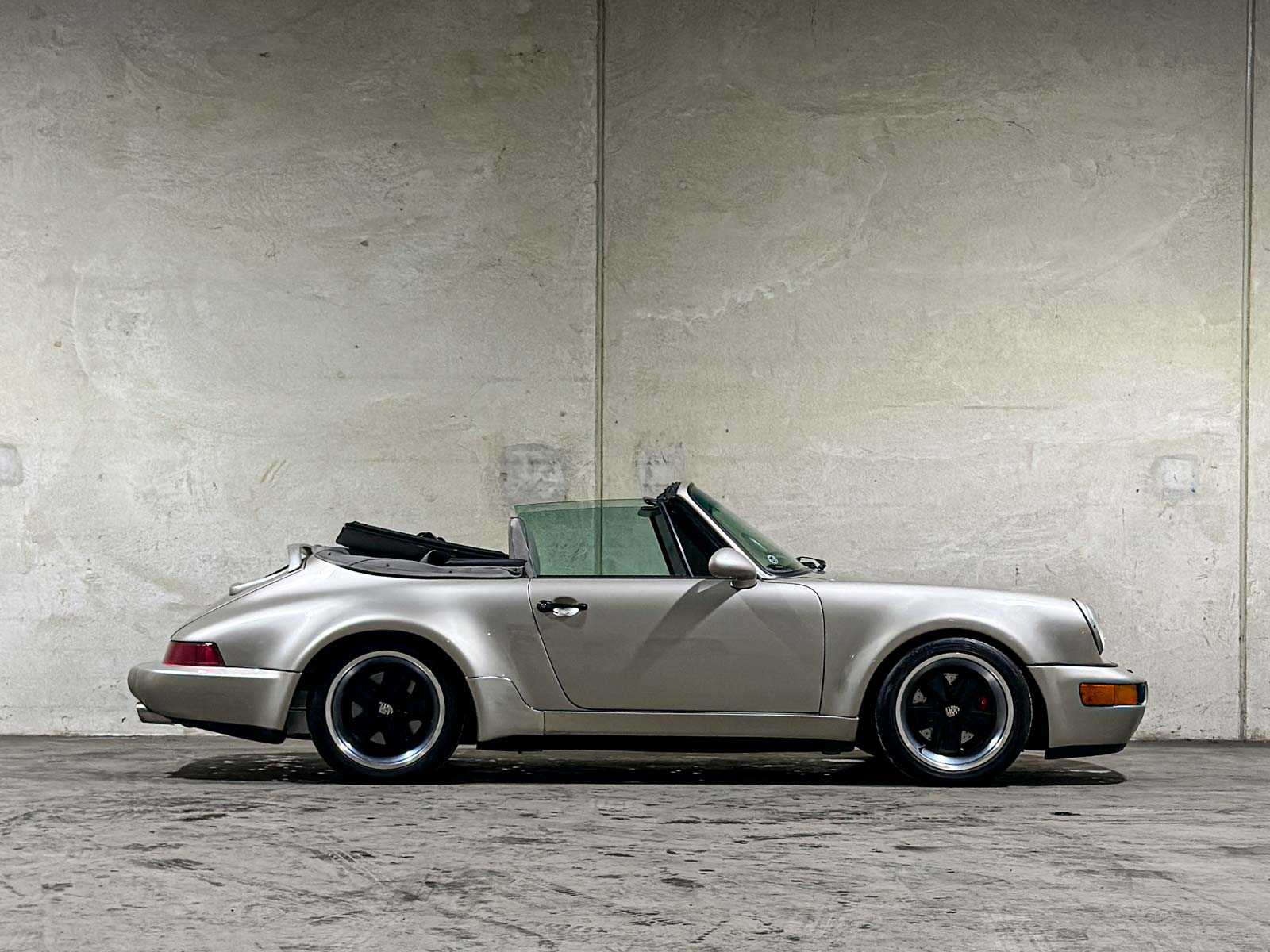 Porsche 911 Carrera 4 3.6 -Automaat- 250pk 1990