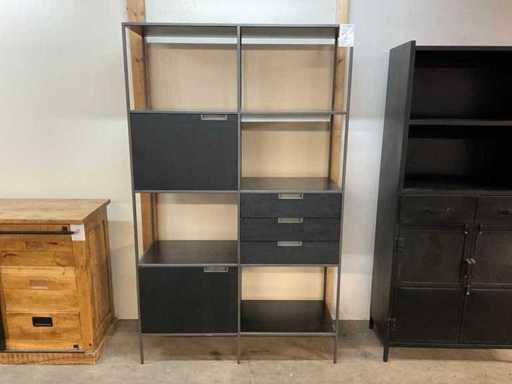 Storage cabinet