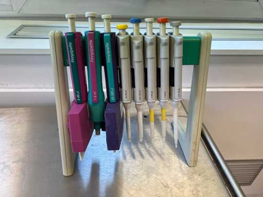 Pipetset met rek
