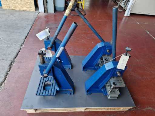 AYUTOR Partia 4 ręcznych pras matrycowych