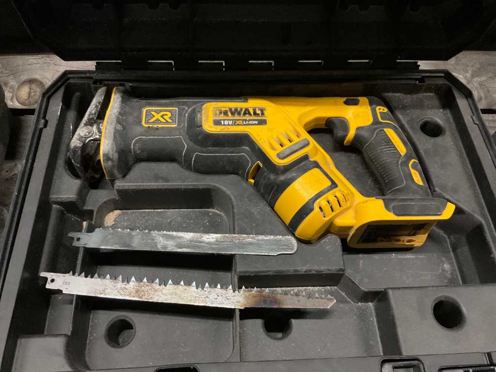 DeWalt DCS367 Reciprocating Saw Troostwijk Auctions