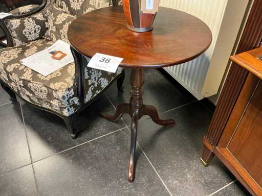 Ronde Engelse klaptafel