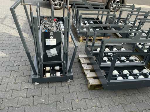 Accu transportkar en 5 accubokken