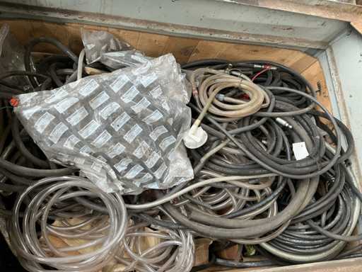 Batch of various hoses