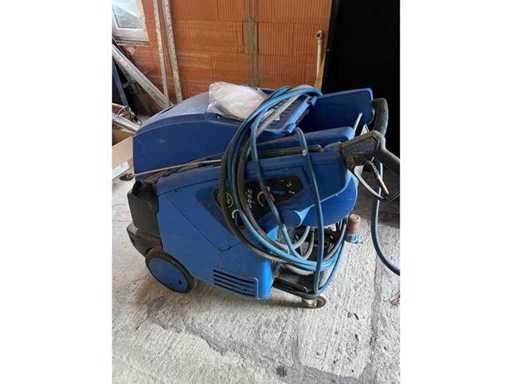 ST-2300 Pressure Washer