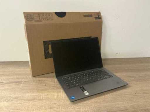 Lenovo Ideapad 3 (82H7) Laptop