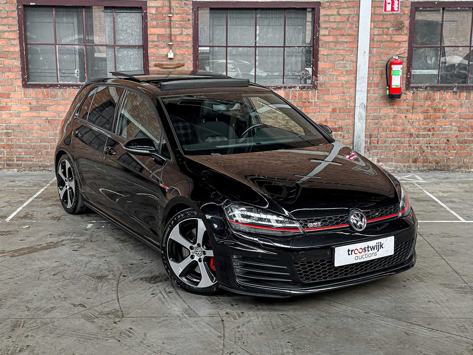 Volkswagen Golf GTI Performance VII 2.0 TSI Golf 7 230pk 2014, TV-769-S