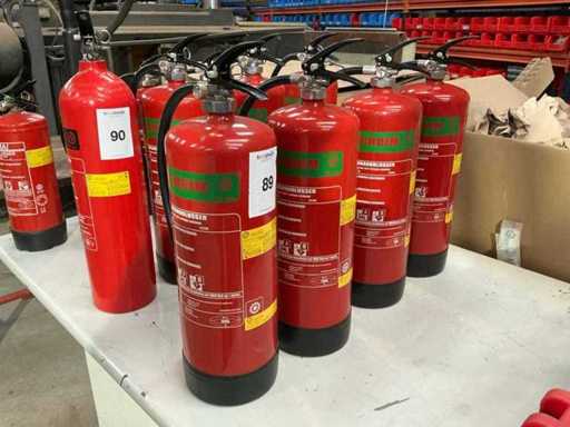 MR MF90 Fire extinguisher (4x)