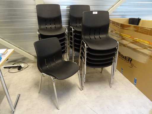 Canteen chair (18x)