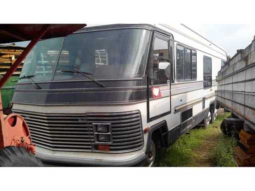 Holiday Rambler - Mega camping-car Big Block 7,4 litres « airstream »