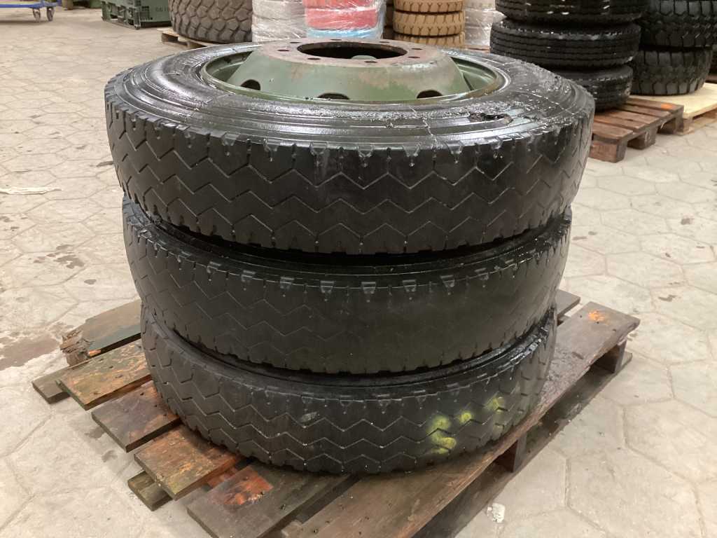 Goodyear Tires (2x)