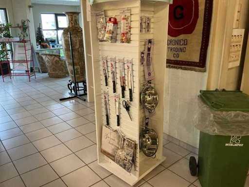 Various kitchen supplies