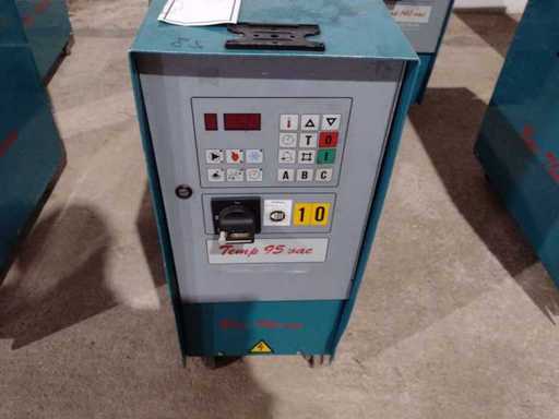 BOE-THERM Temperature Control Unit Oil Cooler - 95-6-2-3 - 2004 - Other articles from the plastics processing industry