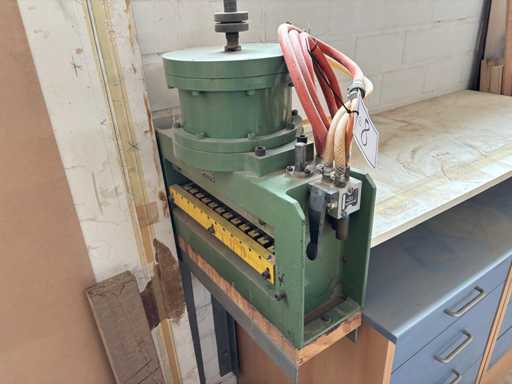 SCHANBACHER Tine Veneer Punch
