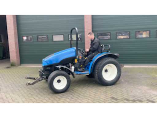 39b9dc3f-66f6-47f2-bf55-396b8e309ecb.mp4