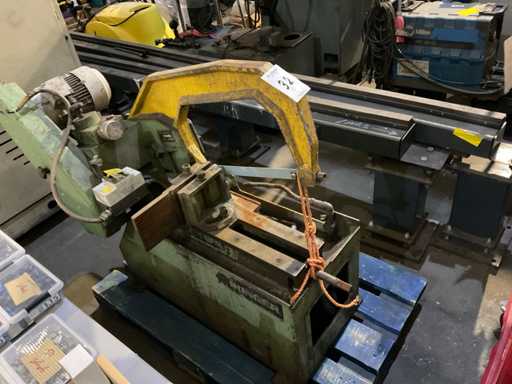 Behringer Hacksaw Machine