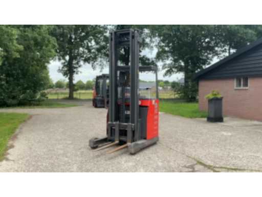 f2db07dc-b24d-4c9e-956c-23565067ee0d.mp4