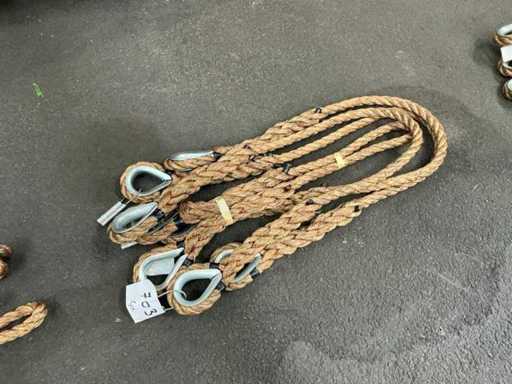 Hoisting choir with metal stockings (4x)