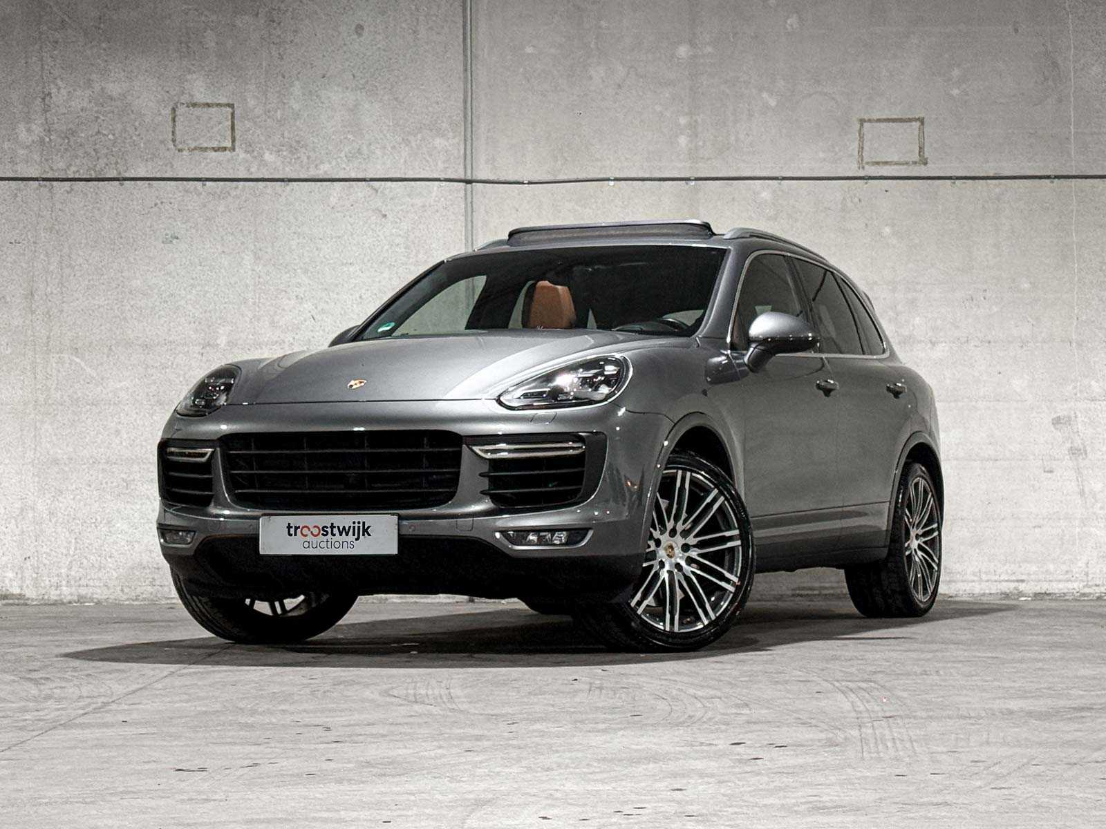 Porsche Cayenne Turbo 4.8 V8 520pk 2017 Sport-Chrono