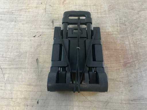 Viele faltbare Handgepäckwagen (15x)