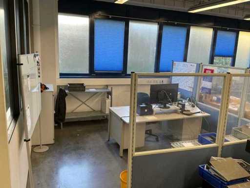 Sortiment diverse Werkstattmöbel