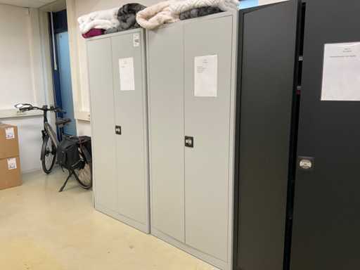 Dulapul de dosare Manutan (2x)