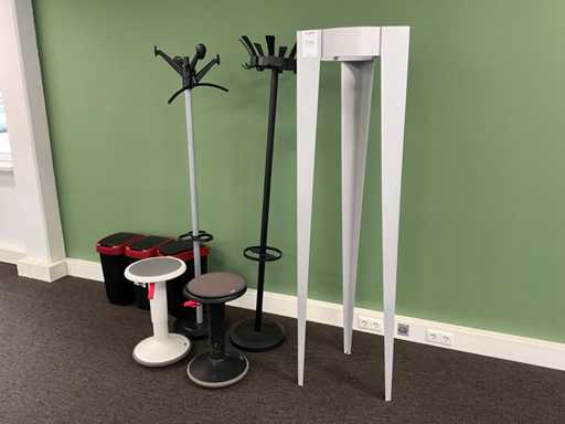 Kantoorinventaris (8x)