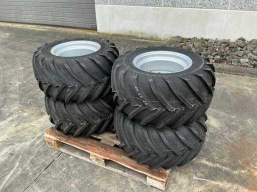 BKT TR313 Tire with rim (4x)