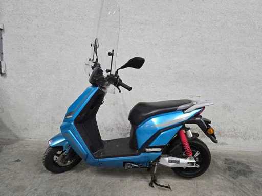 GTS - Snorscooter - E-Nergy Exclusive - elektrische 25km uitvoering dvj13t