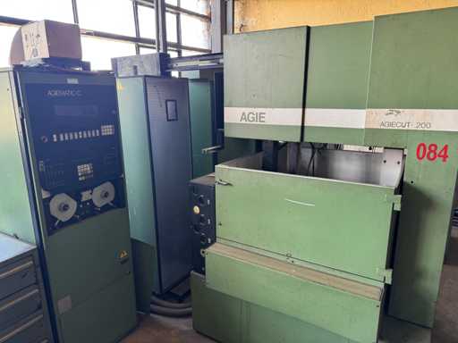 Aparat EDM AGIE AGIECUT cu 200 de fire