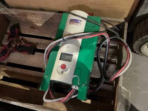 Hoppecke trakair D400 G80/80 Acculader