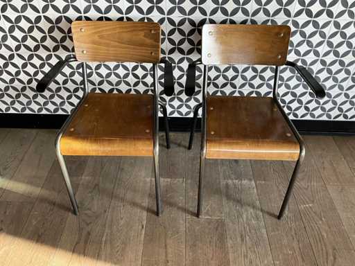 Satellite - Student AC - Restaurant chair with armrests (16x)